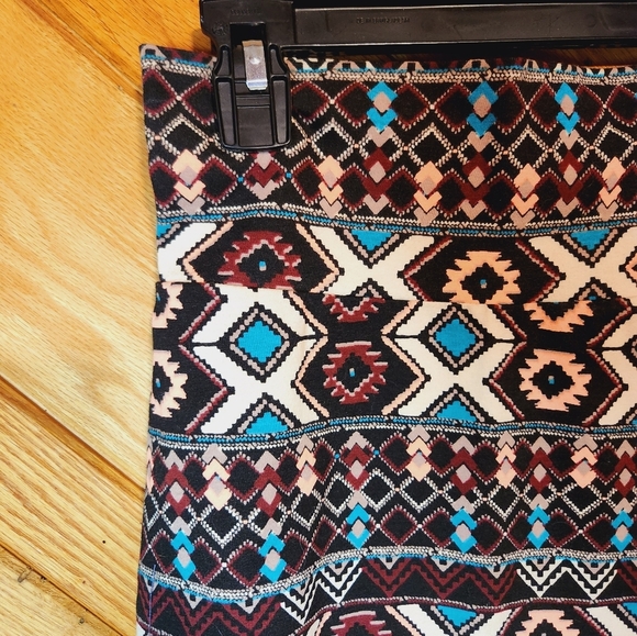 Charlotte Russe small pink, blue, black, white gray Geometric Womens mini skirt - Picture 2 of 7